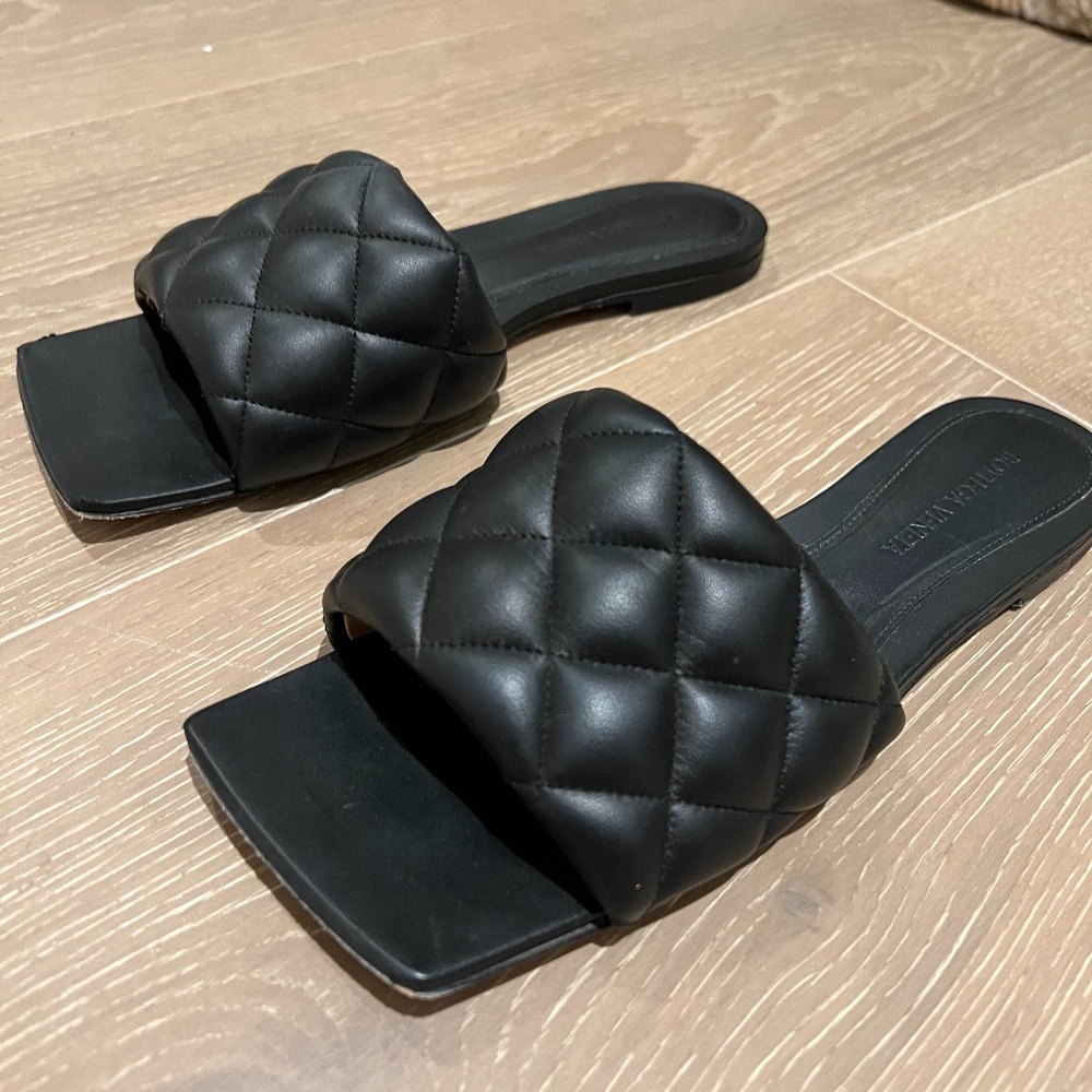 Bottega Veneta Sandal Pelle S Cucio Stitched Nappa Dream- Black- Size EU 37.5